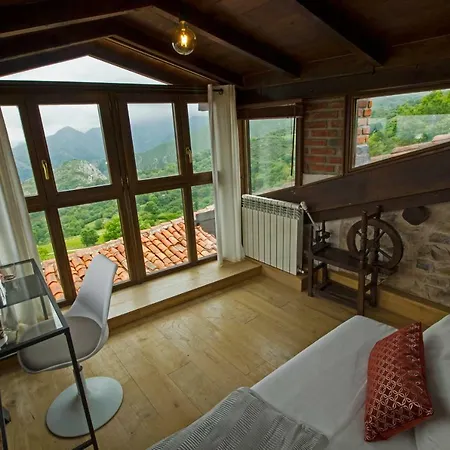 La Tenadina - Mirador De Los Picos De Europa *